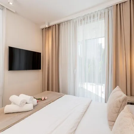 Glossy M54 Apartment Krakau