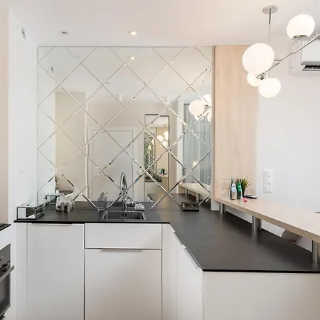 Glossy M54 Lejlighed